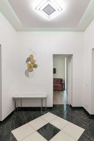 Апартаменты Apartment on B Khmelnytskogo 27a Львов Апартаменты с 2 спальнями-17