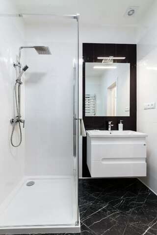 Апартаменты Apartment on B Khmelnytskogo 27a Львов Апартаменты с 2 спальнями-28